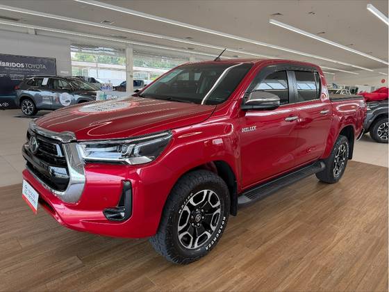 TOYOTA HILUX 2.8 D-4D TURBO DIESEL CD SRX 4X4 AUTOMÁTICO